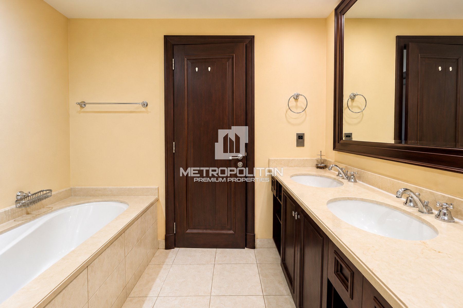 Burj Khalifa View | Maid Room | Vacant | Furnished