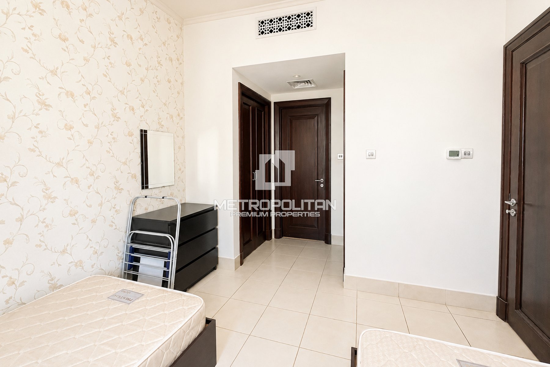 Burj Khalifa View | Maid Room | Vacant | Furnished