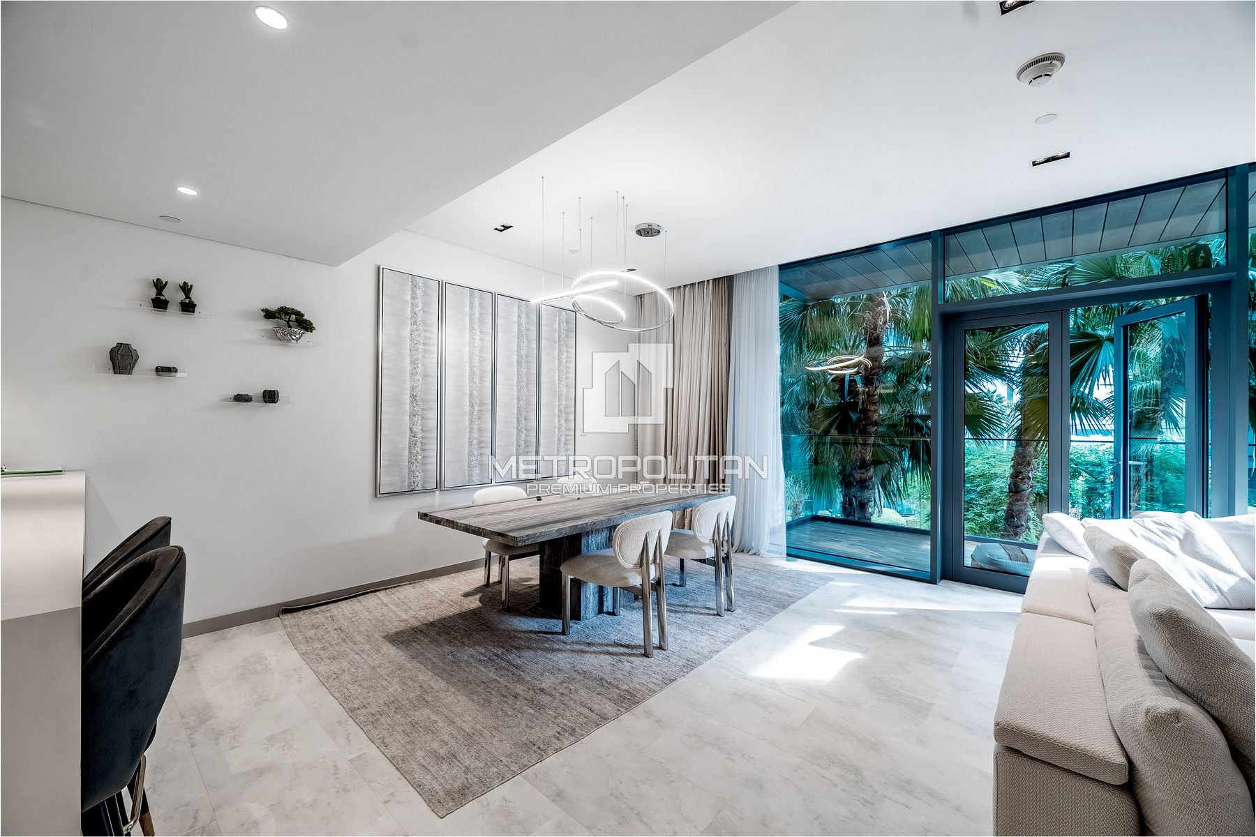 Upgraded | Furnished | Garden View | Island Living