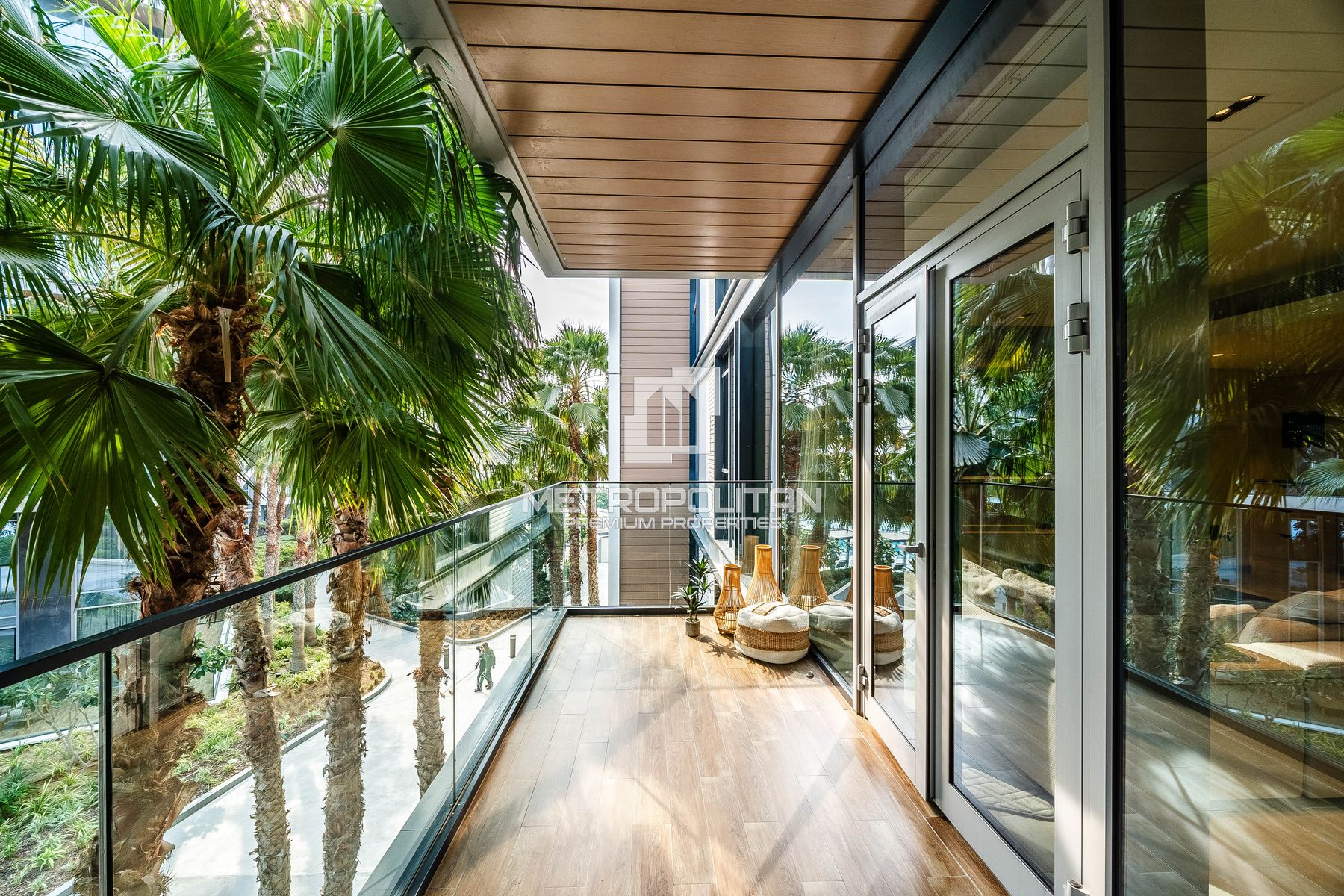 Upgraded | Furnished | Garden View | Island Living