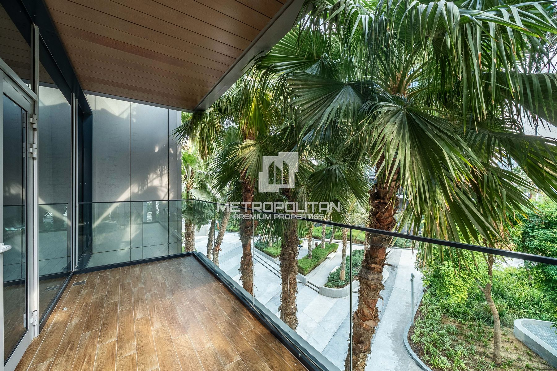 Upgraded | Furnished | Garden View | Island Living