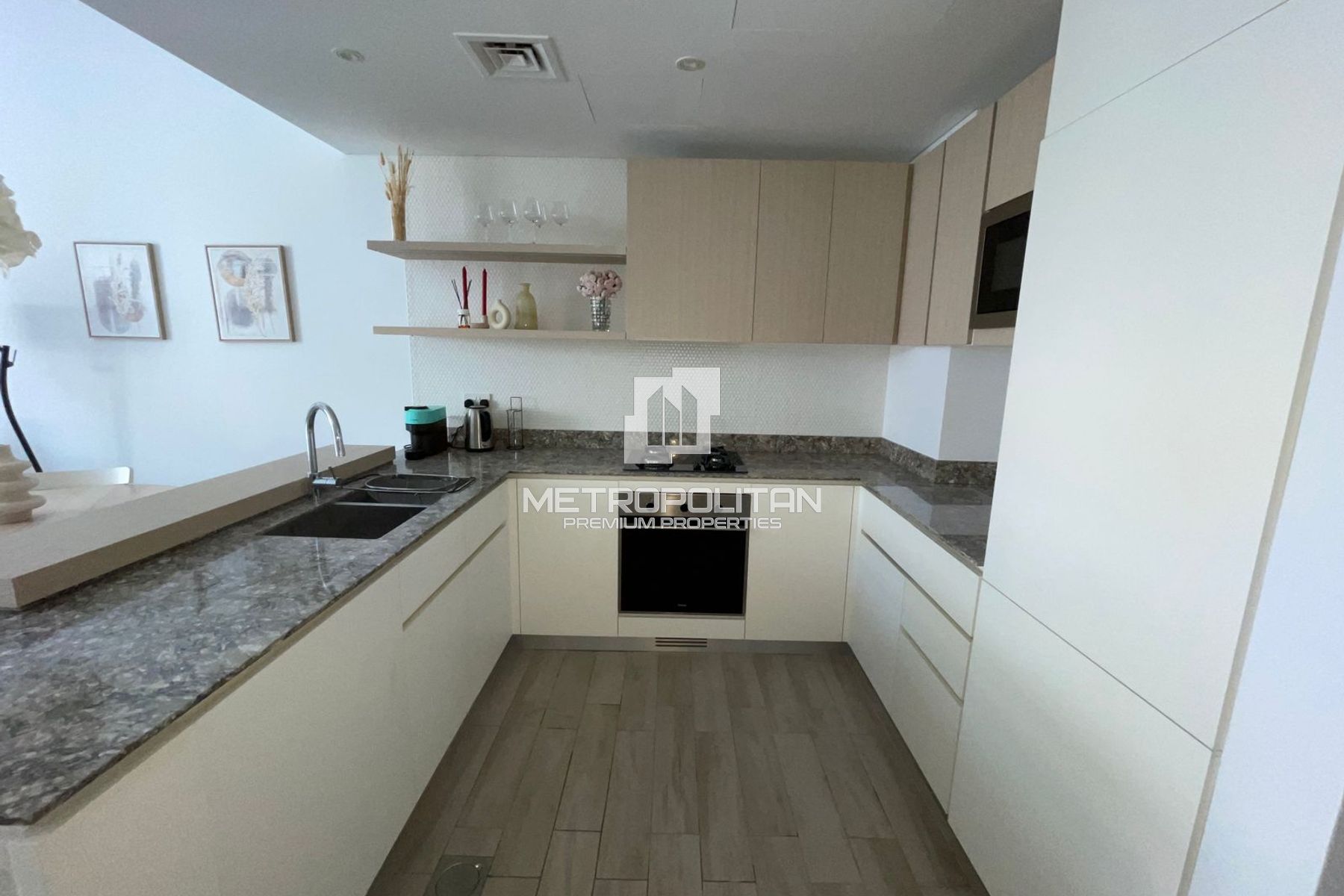 1 Bedroom  | 12 Cheques | Available from 1st March