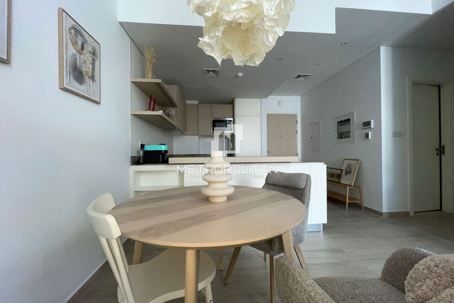 1 Bedroom  | 12 Cheques | Available from 1st March