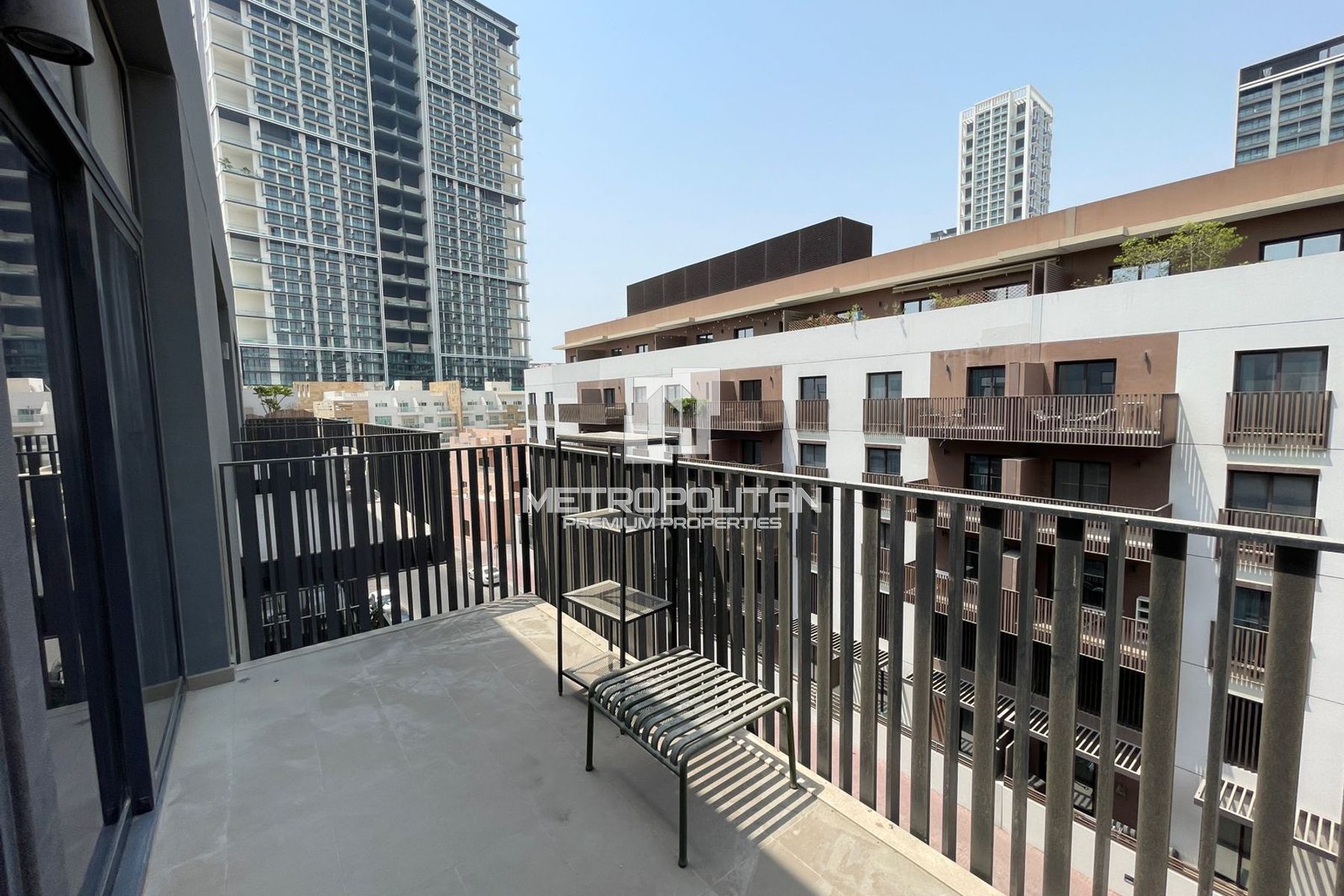 1 Bedroom  | 12 Cheques | Available from 1st March