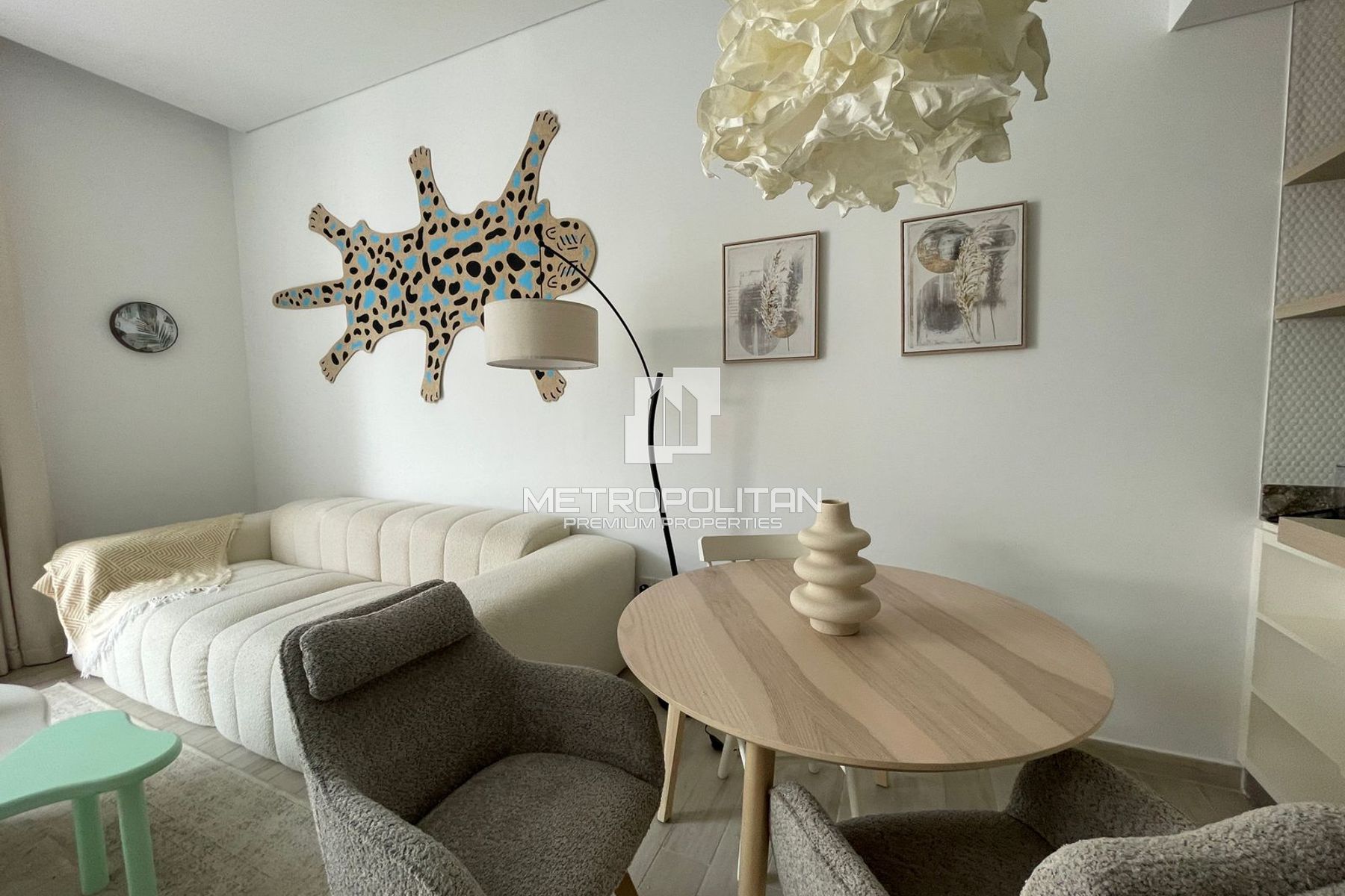 1 Bedroom  | 12 Cheques | Available from 1st March