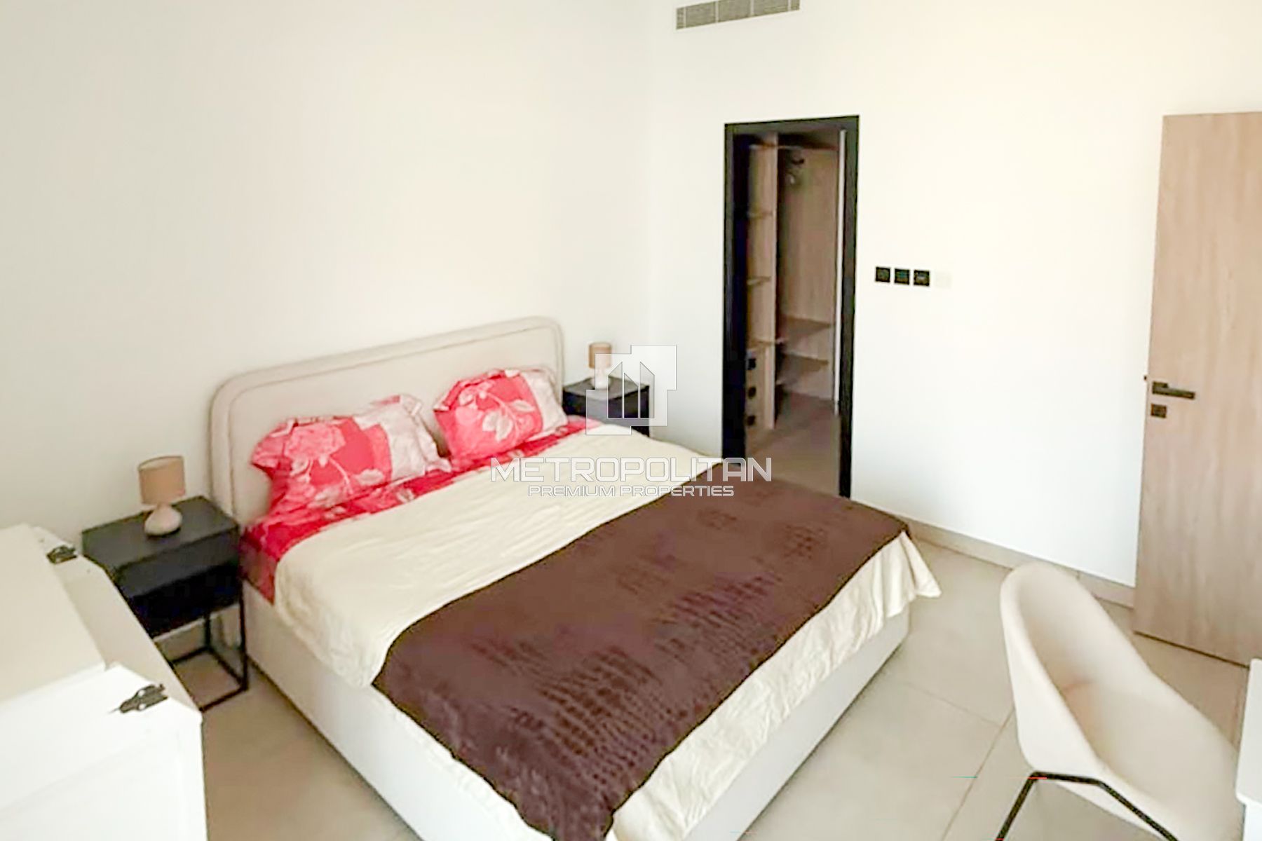Massive Layout | Fully Furnished | 1 Bed Apt