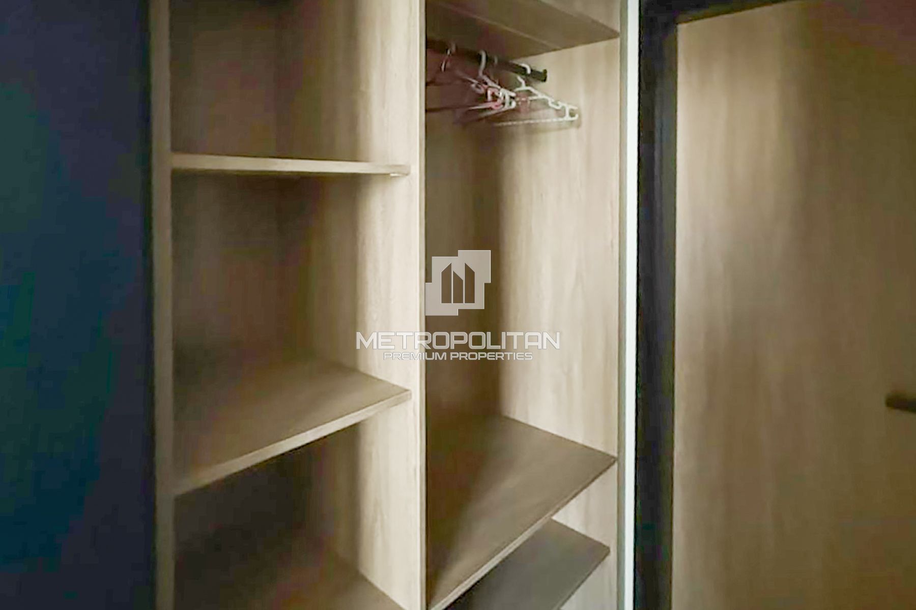 Massive Layout | Fully Furnished | 1 Bed Apt
