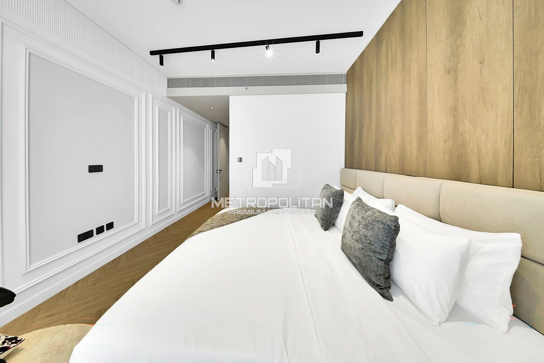 Ain and Palm Dubai View I Furnished | High Floor