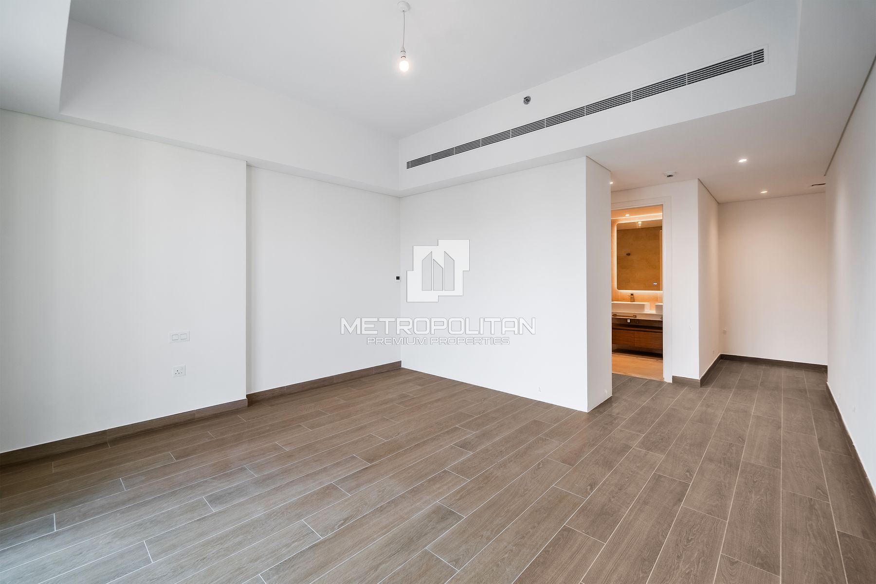 4BR Top Floor | Prime Location | Burj Al Arab View