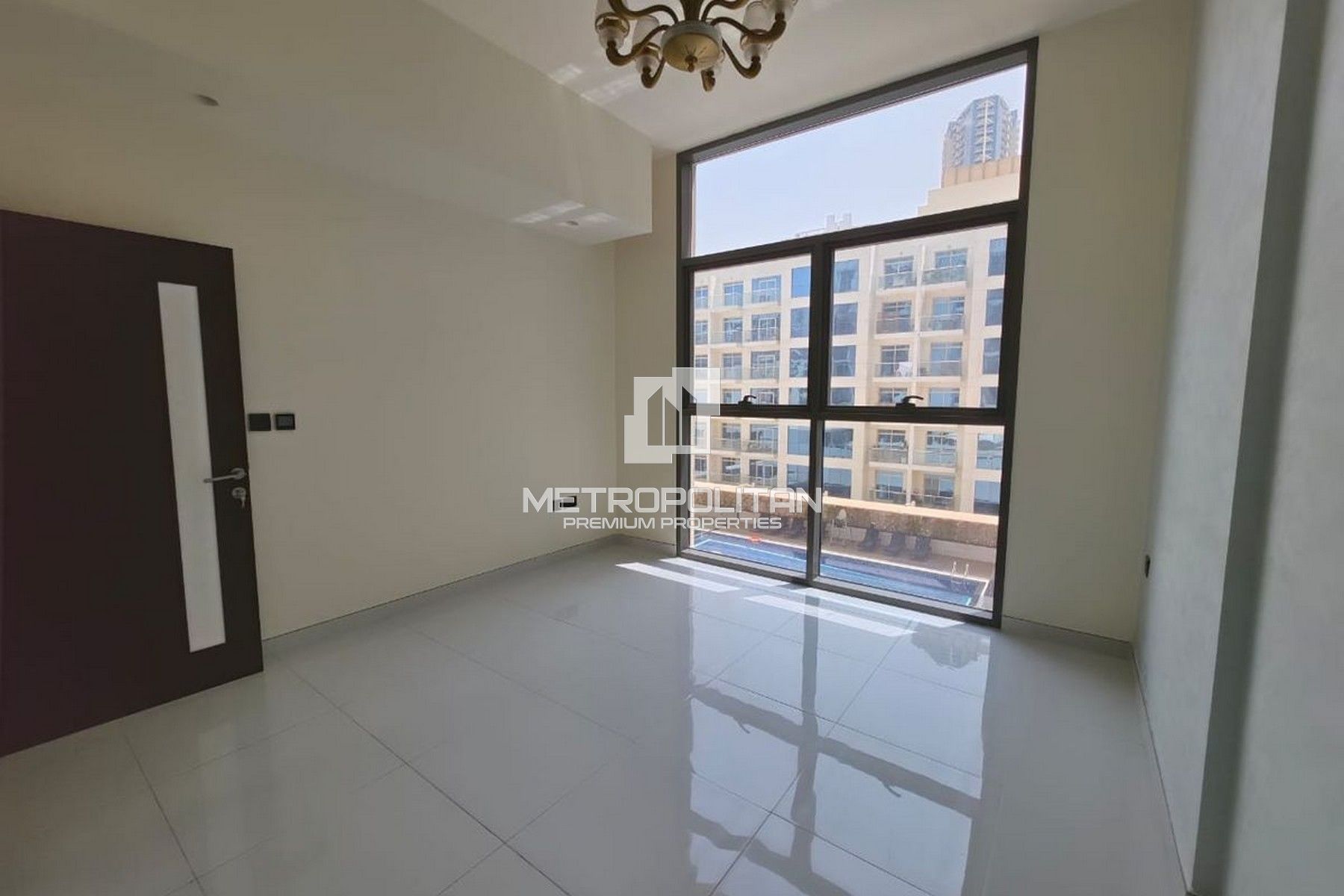 Pool View | Spacious Layout |High Floor |4 Cheques