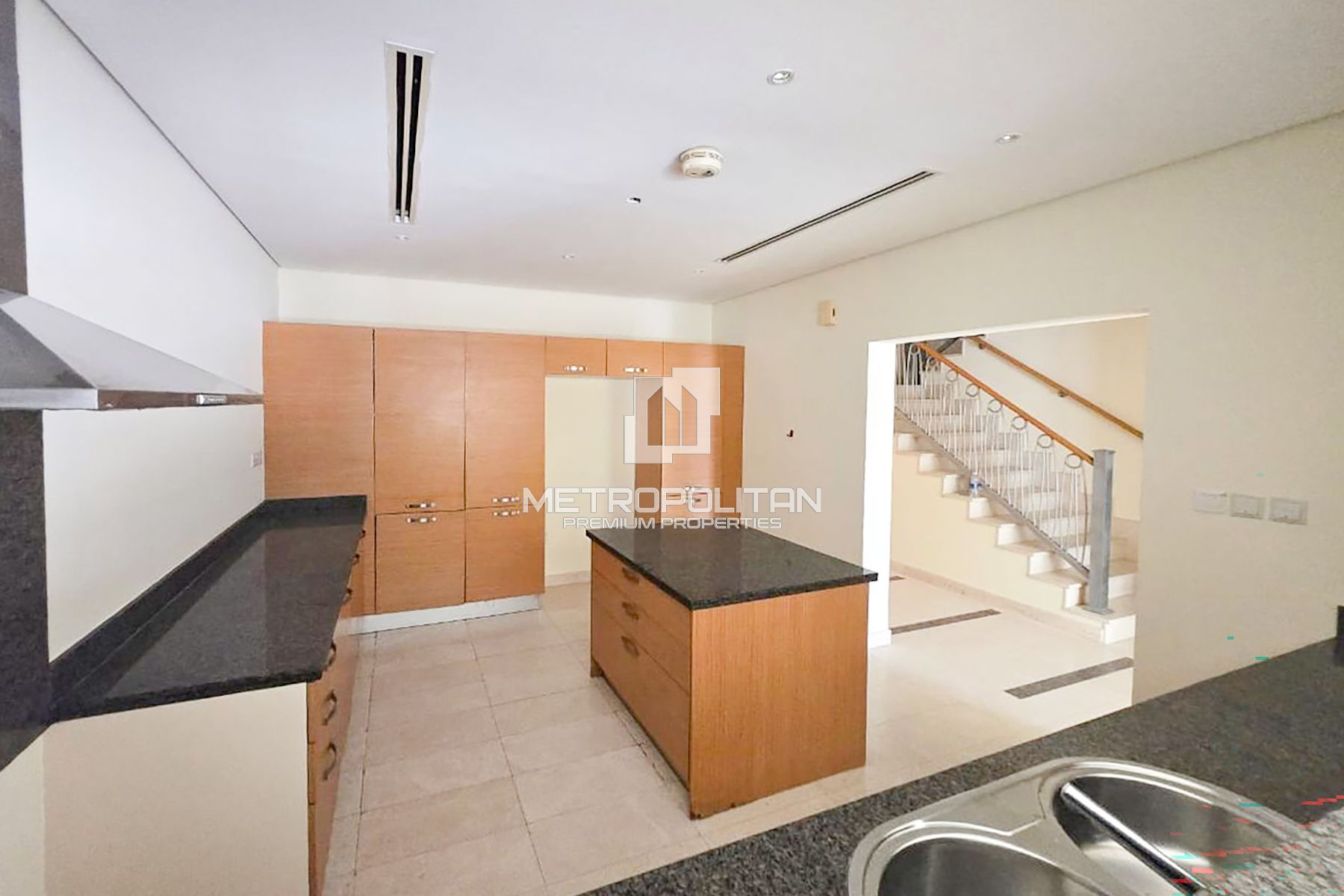 Bright & Spacious | Maid's Room | Vacant