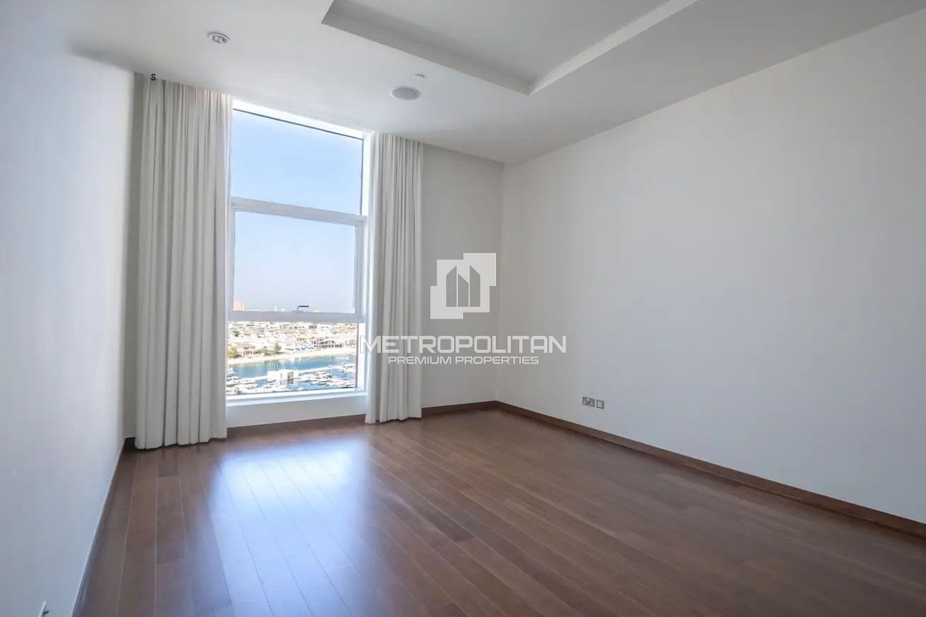 Vacant  | High floor |  Partial Sea View