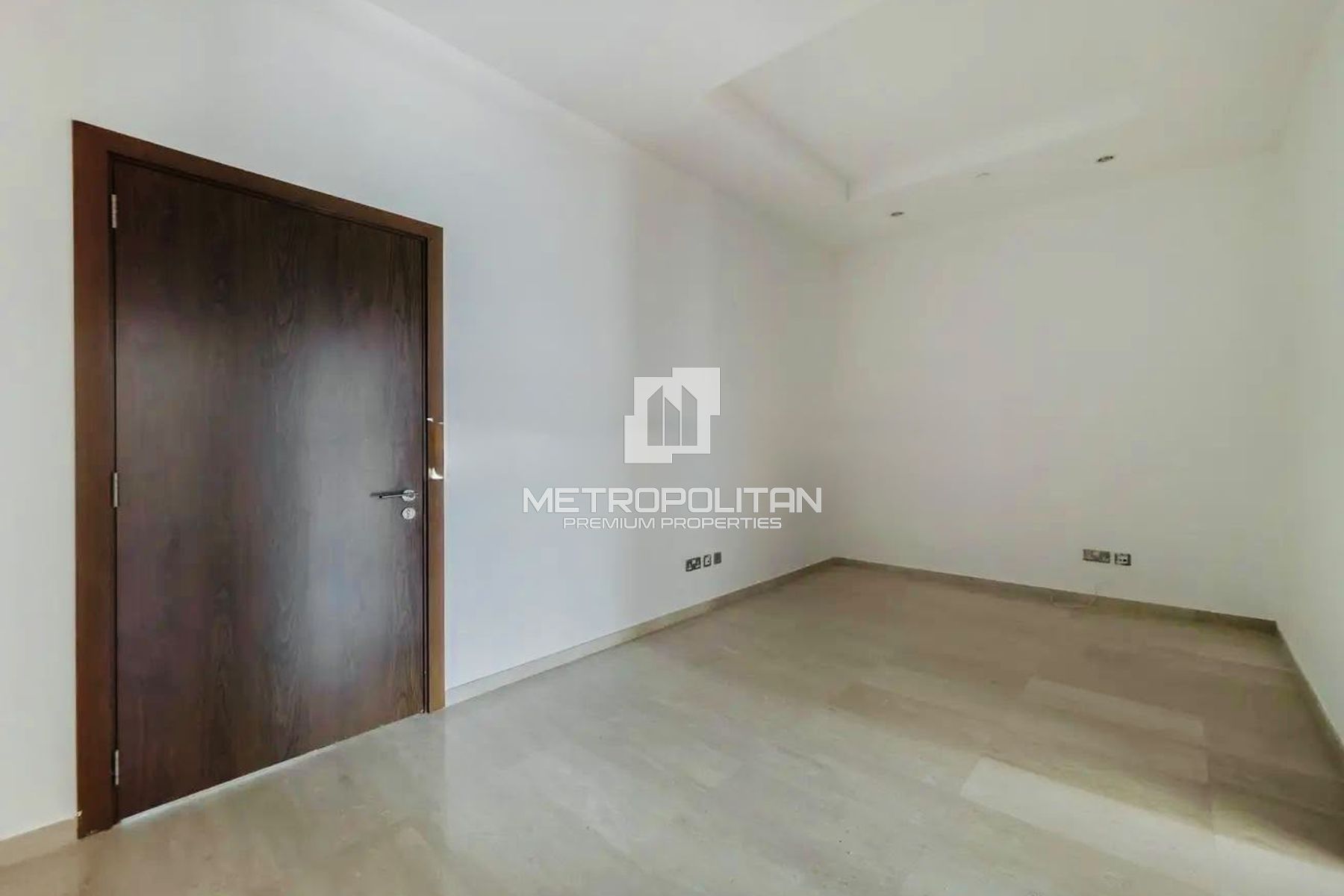 Vacant  | High floor |  Partial Sea View
