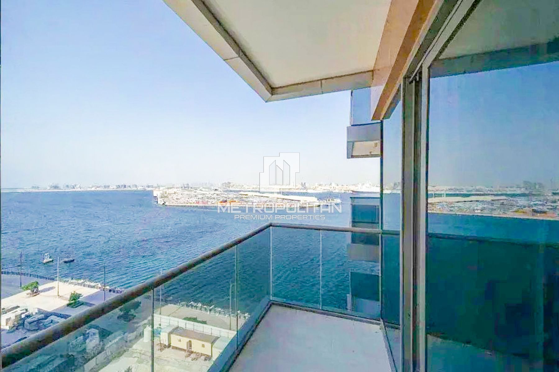 1 Bedroom I Vacant I Waterfront unit I Big Layout