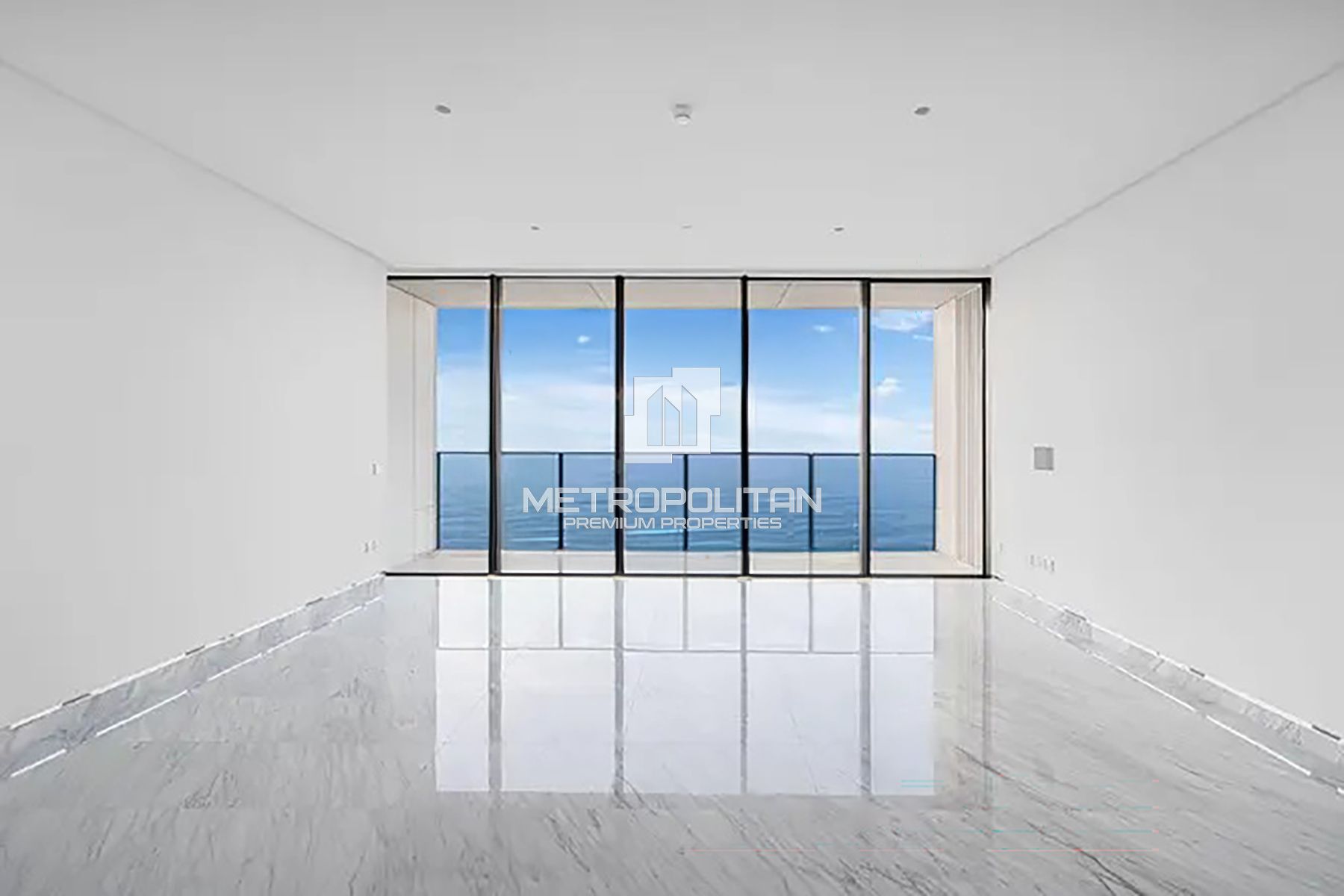 Relaxing Sea View| Luxury Living | Spacious Layout