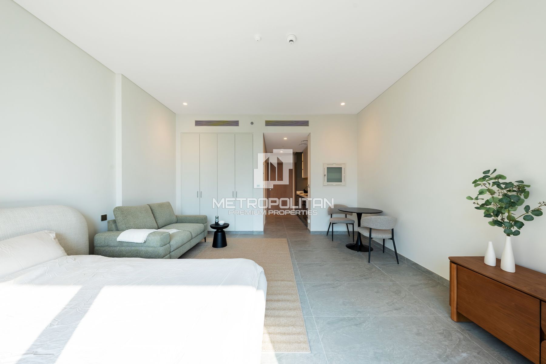 Canal View | Fully Furnished | High Floor