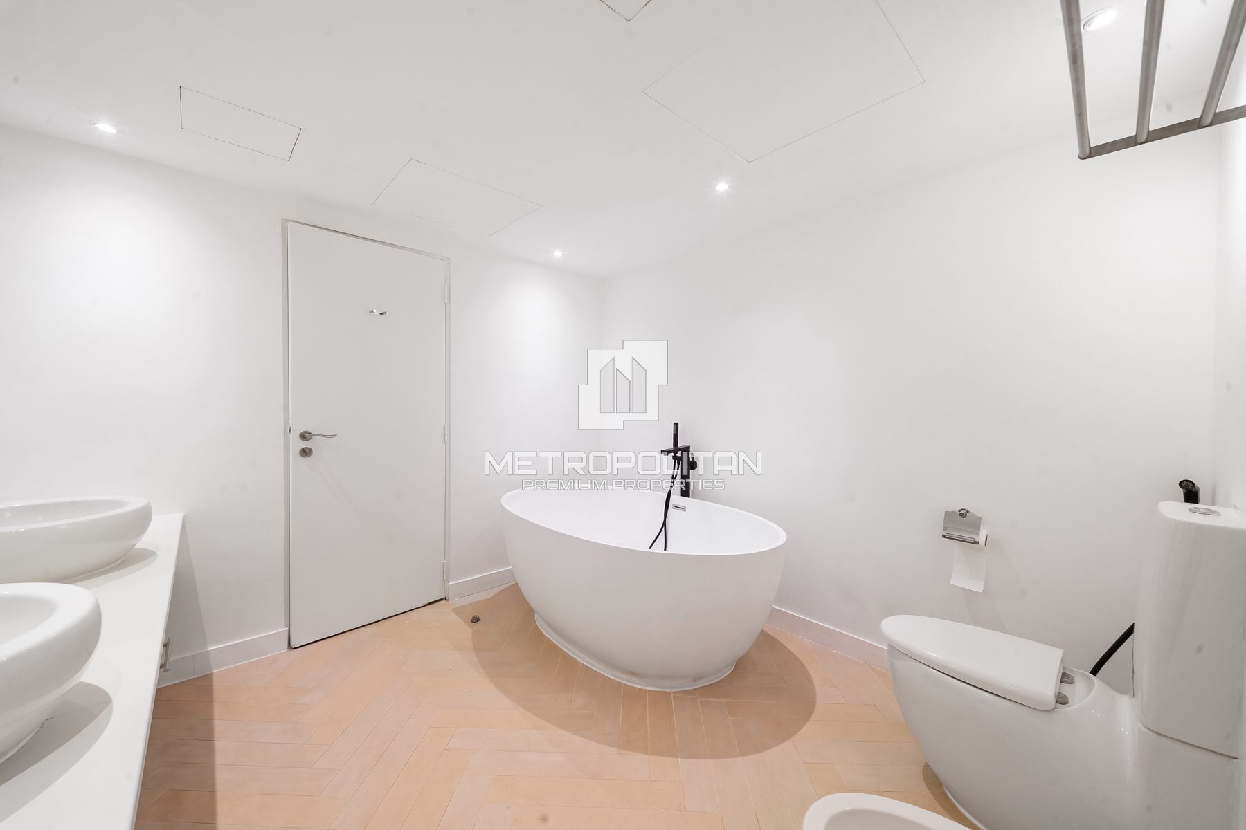 Furnished | High Ceiling | Full Marina View