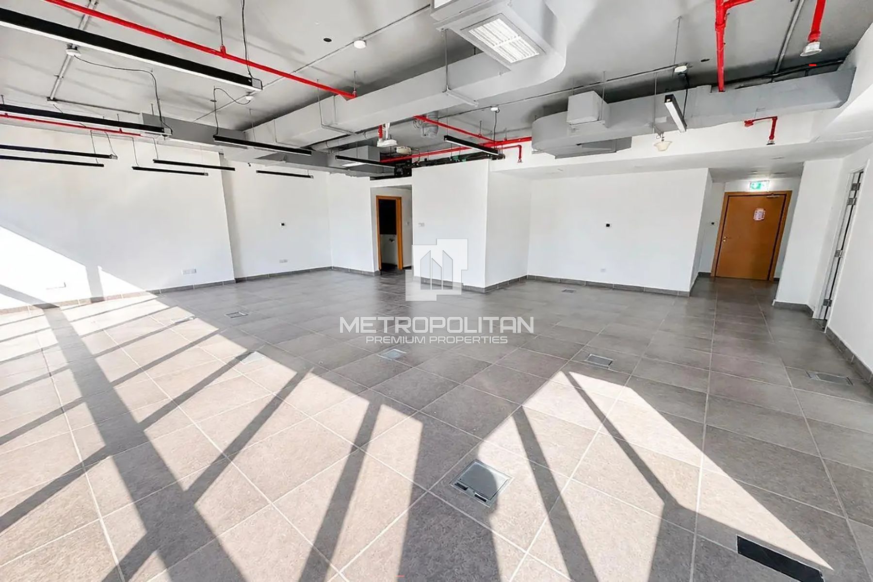 DMCC Licensed | Lake View | Grade A Office