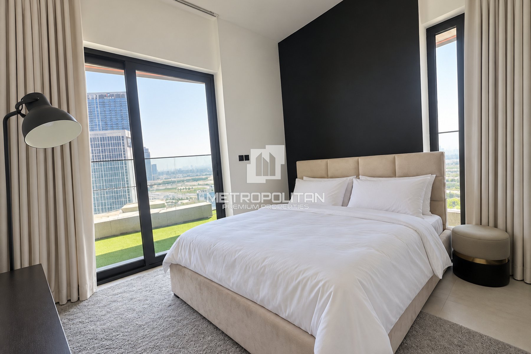 Furnished | Private Jacuzzi | En-Suite| High floor