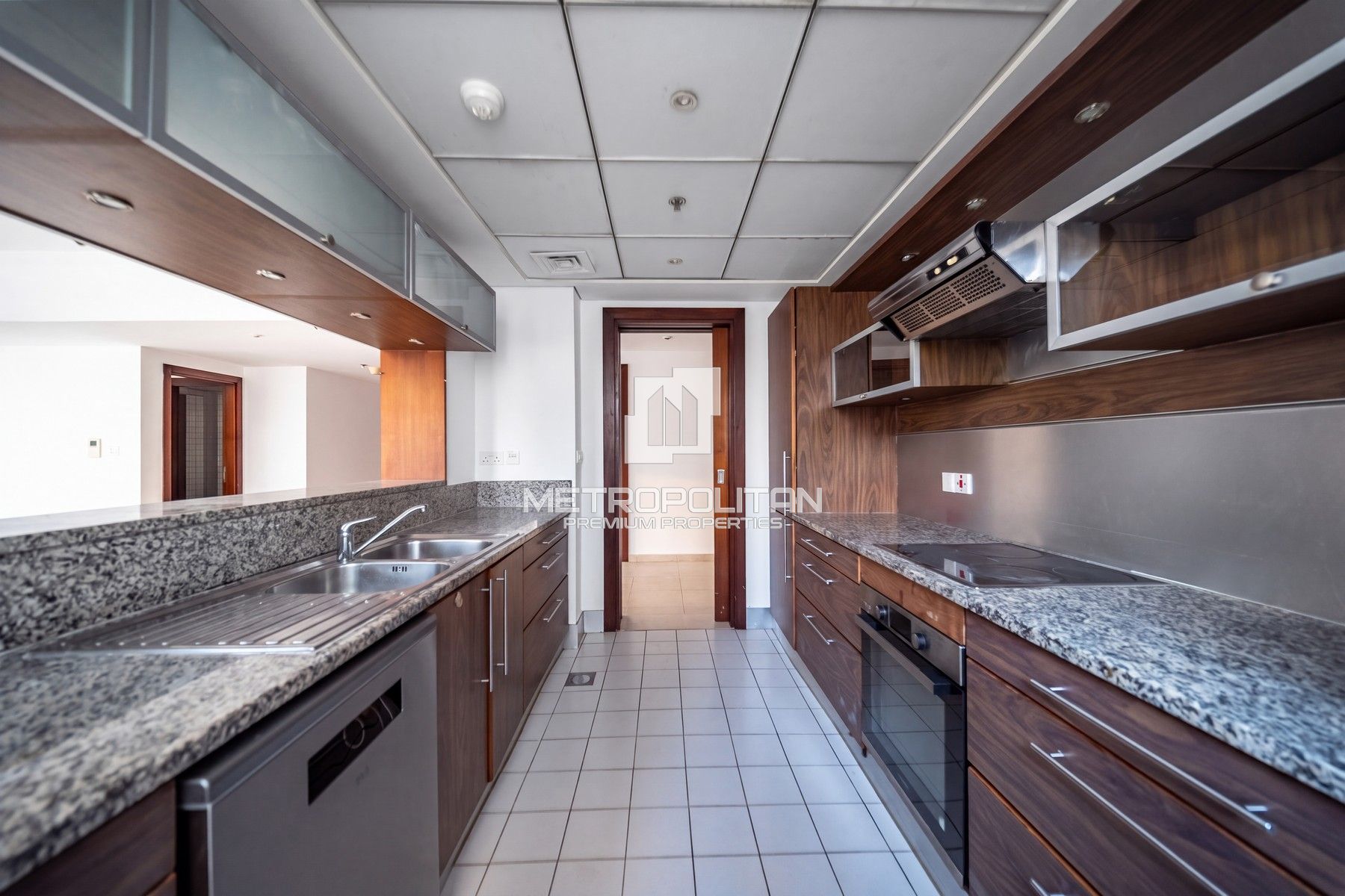 Full Marina View | Steps to Beach | Marina Living