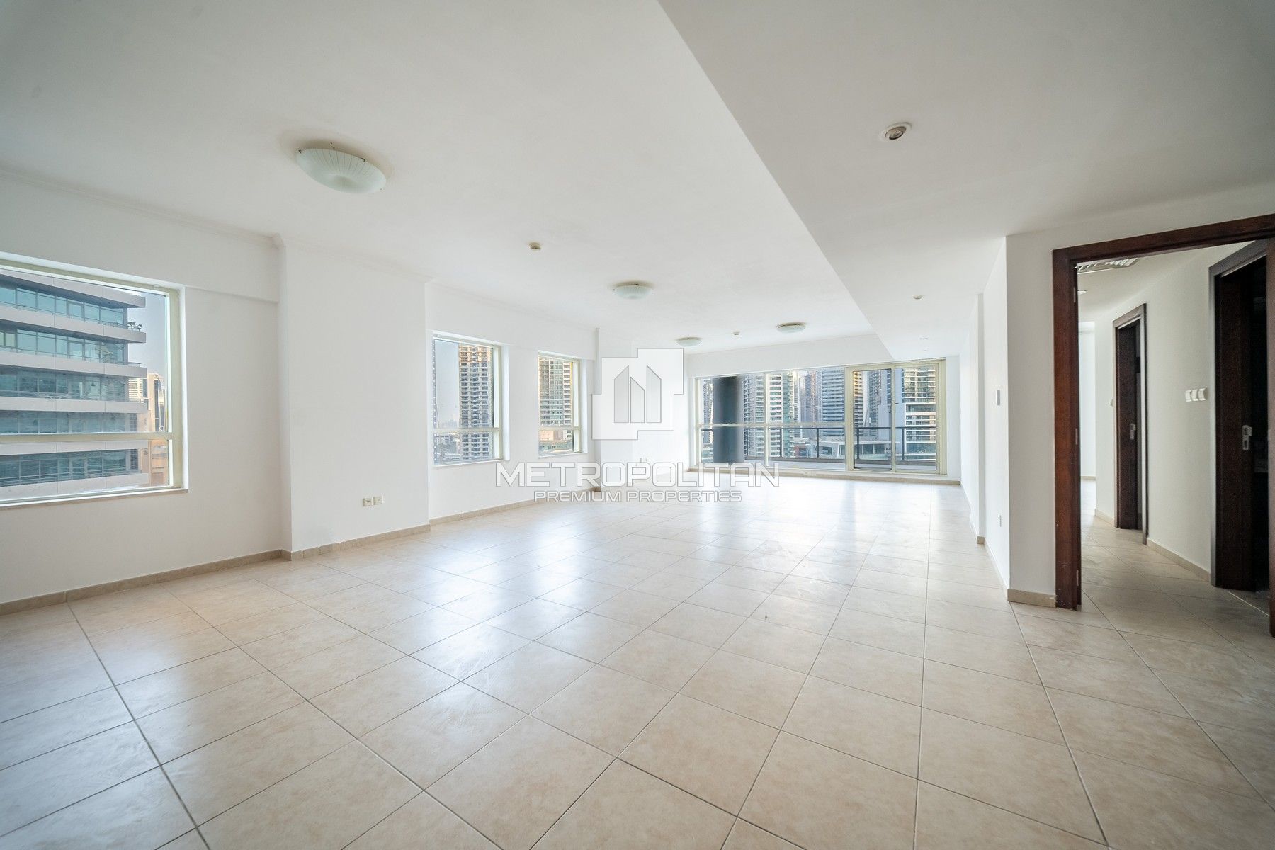 Full Marina View | Steps to Beach | Marina Living