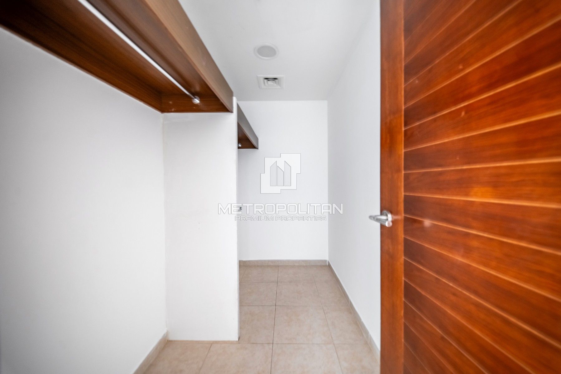 Full Marina View | Steps to Beach | Marina Living