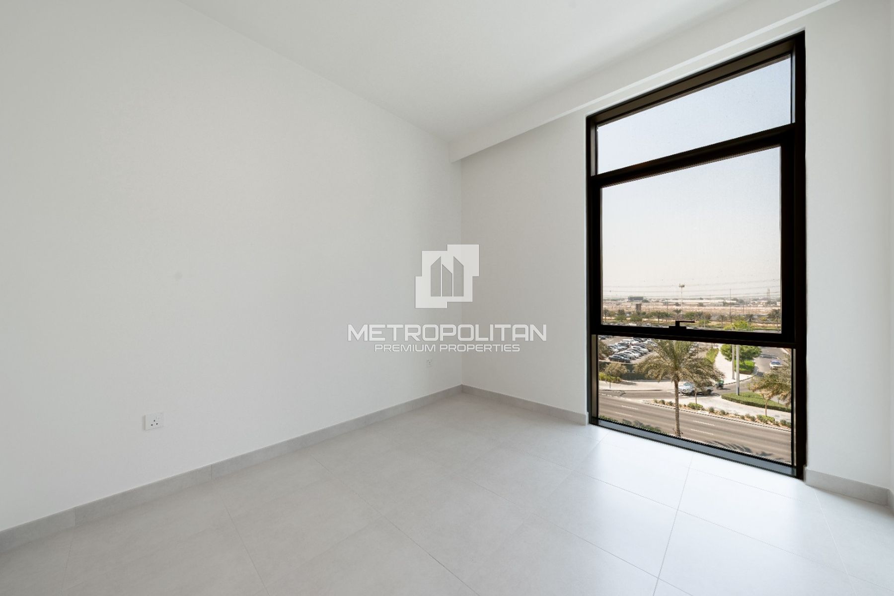 Unfurnished | Available to Move In | Low Floor
