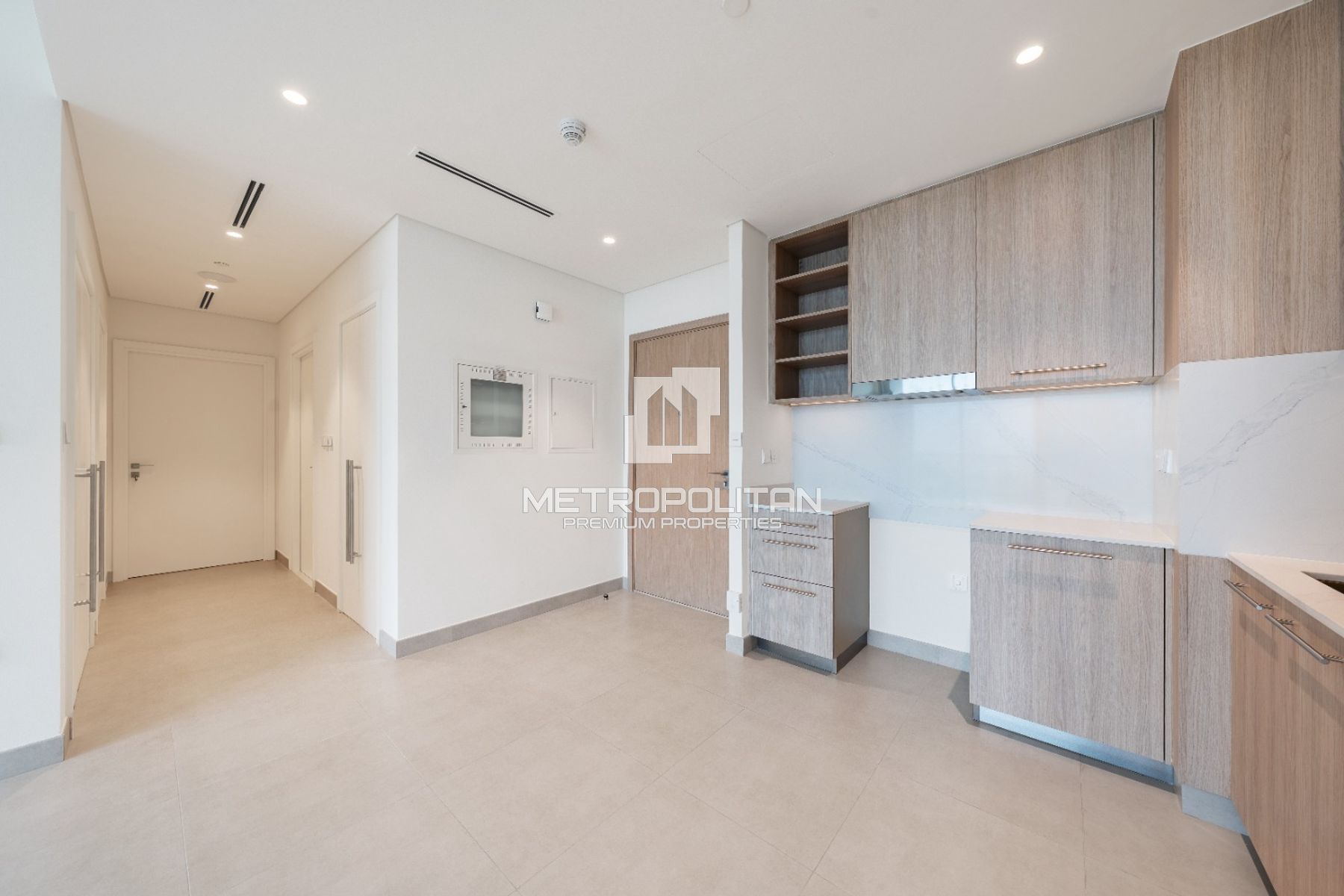 Unfurnished | Available to Move In | Low Floor