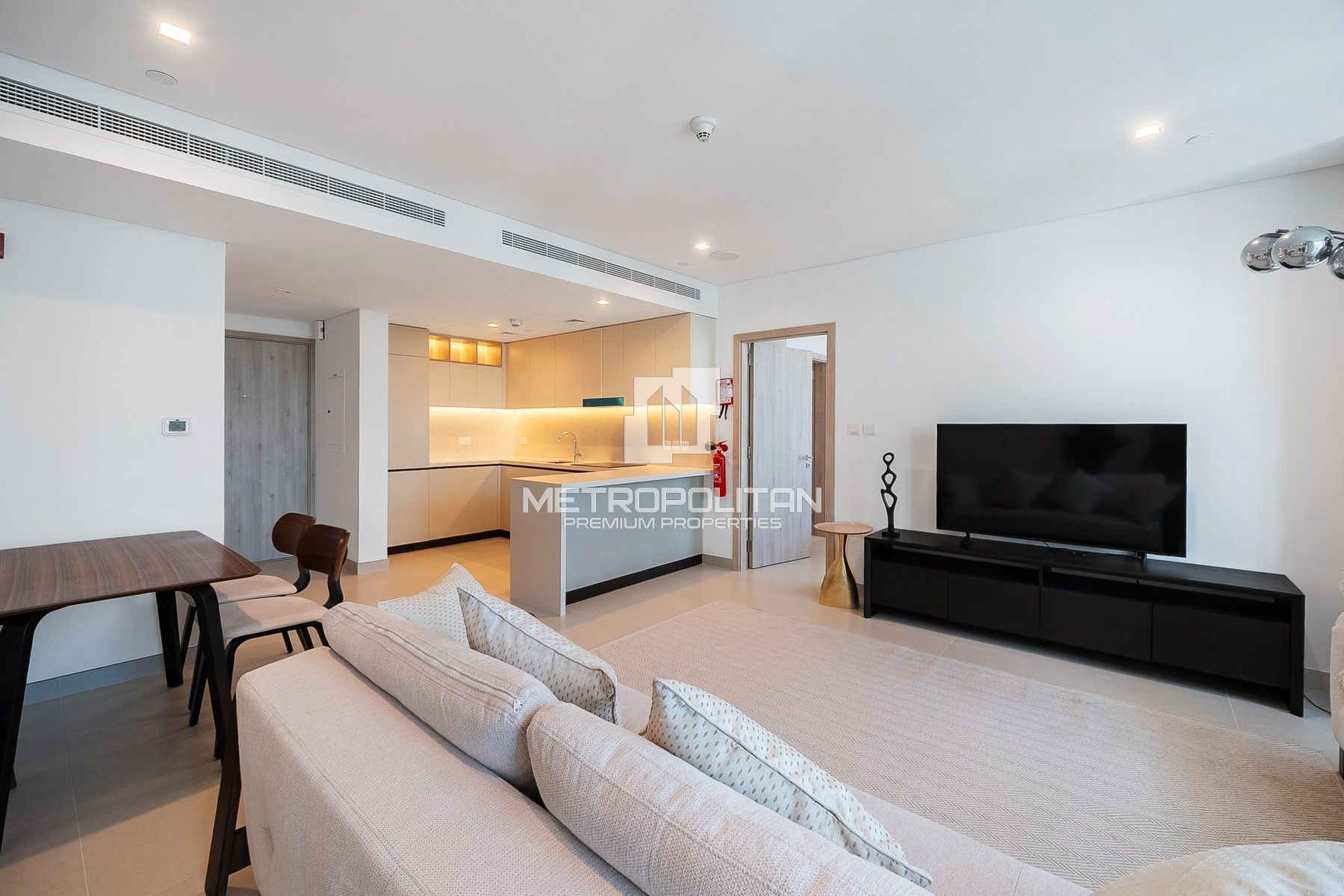 شقة للإيجار في LIV Waterside، Dubai Marina - MPR-11294