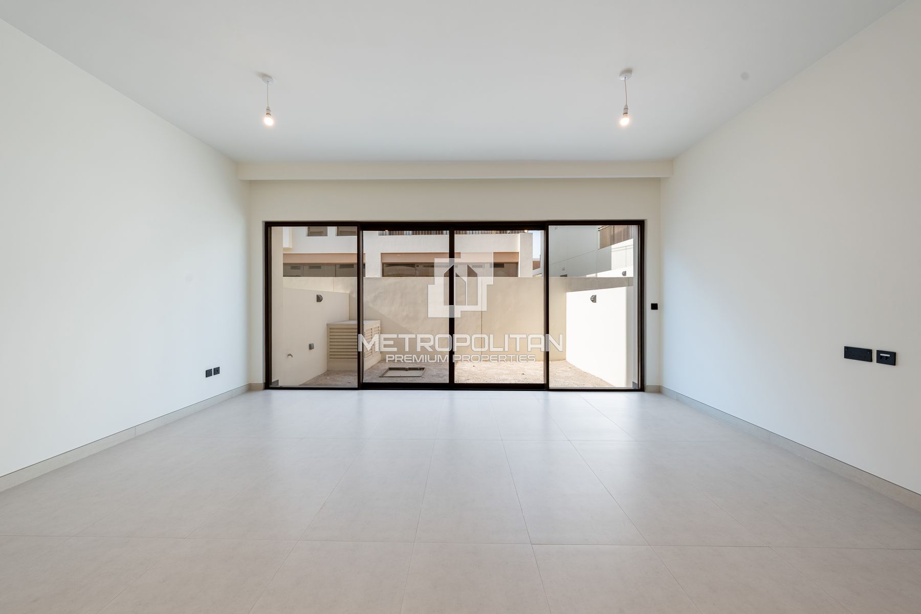 فيلا للإيجار في Costa Brava 1، Damac Lagoons - MPR-11295