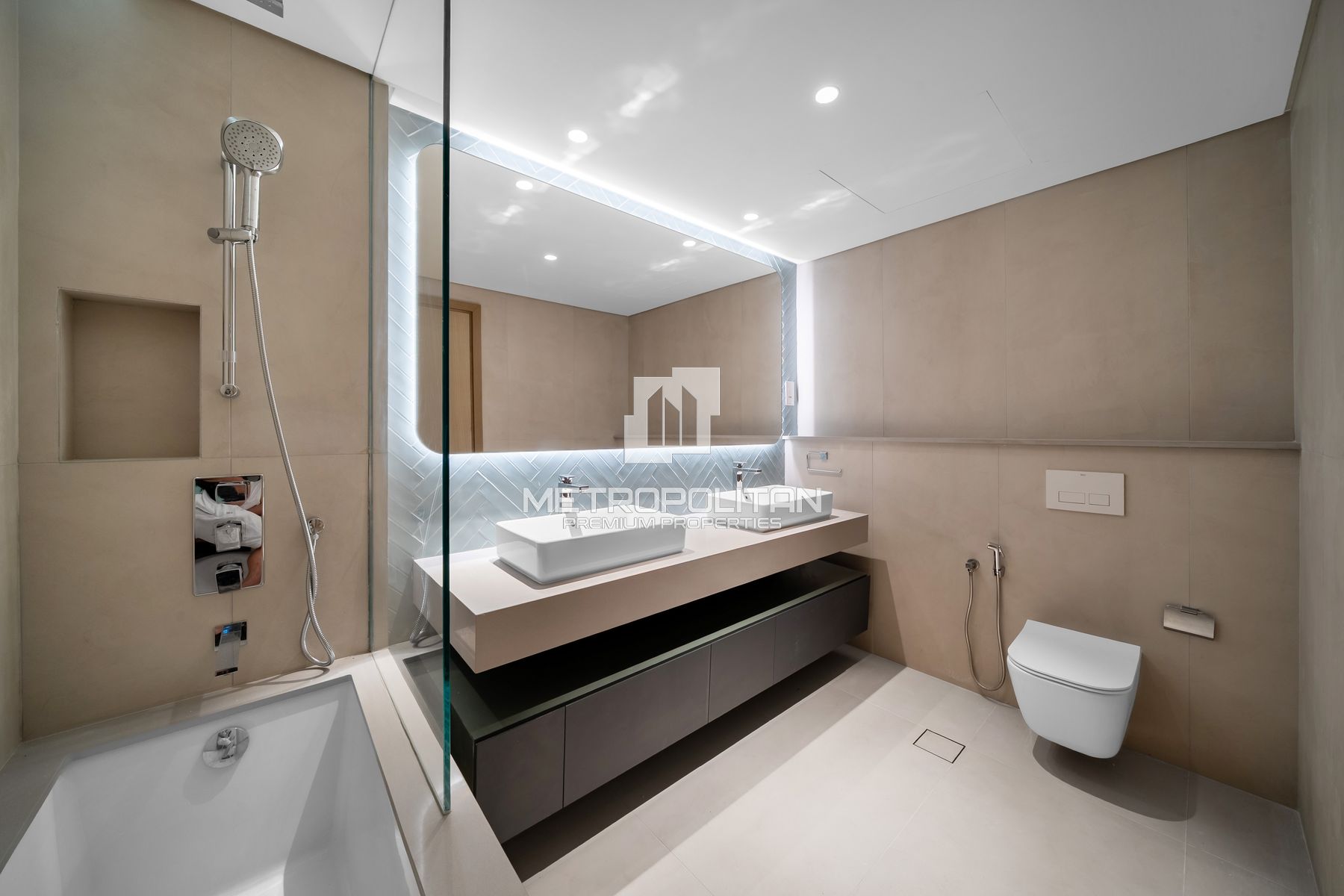 Park View | Spacious | Brand New | Central Park