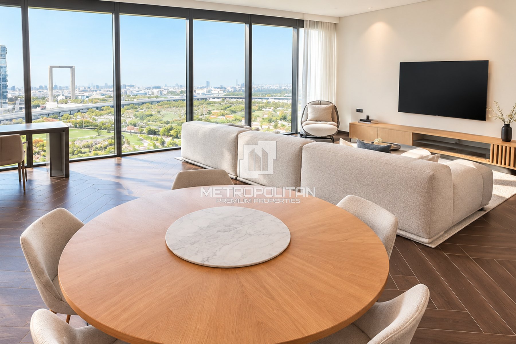Luxury & Italian Furnishing | Skyline View |Vacant