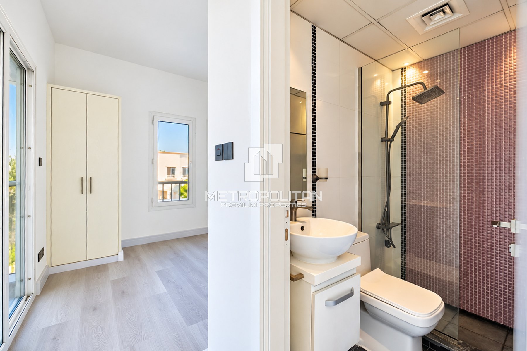 Extended | Upgraded | Private Swimming Pool