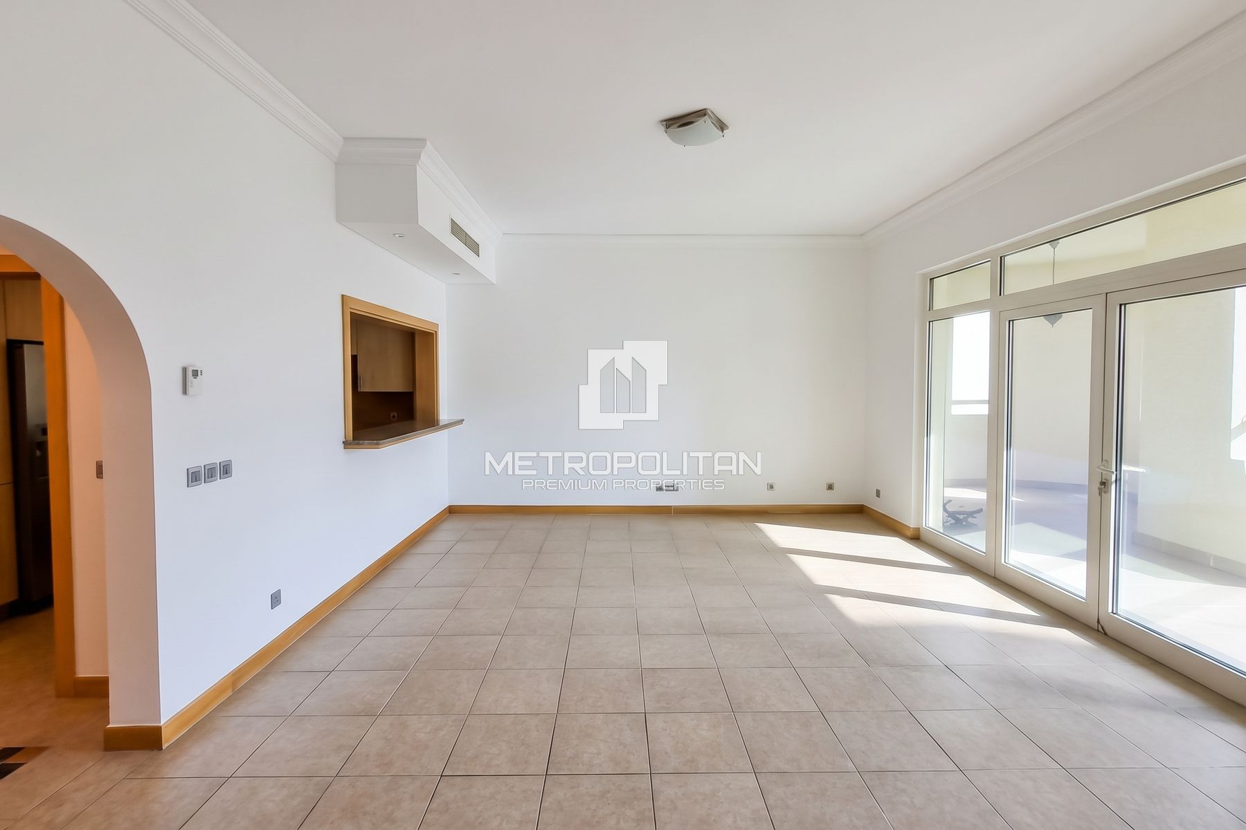 2BR Apartment for Rent in Al Khudrawi, Palm Jumeirah - MPR-11316