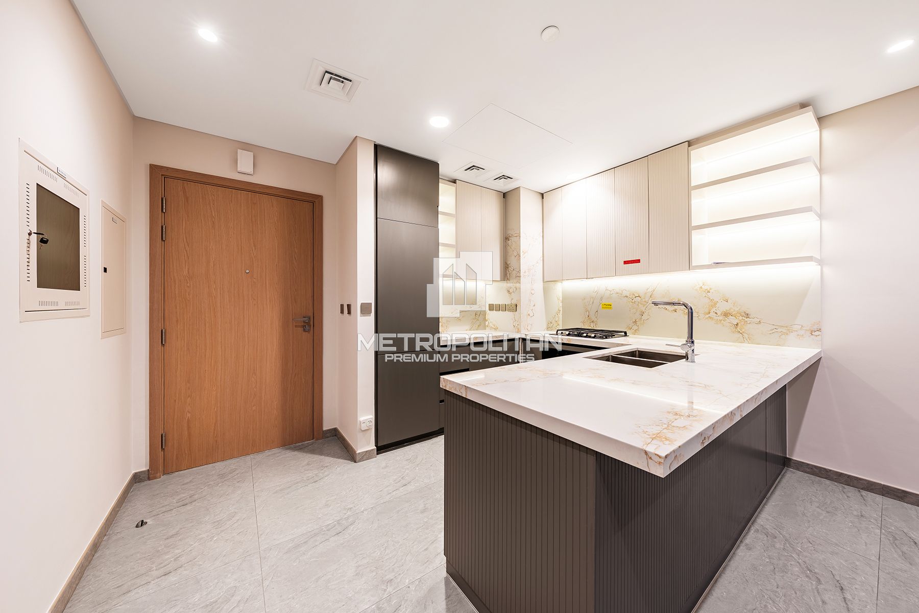 High Floor | Skyline and Canal View | Brand New
