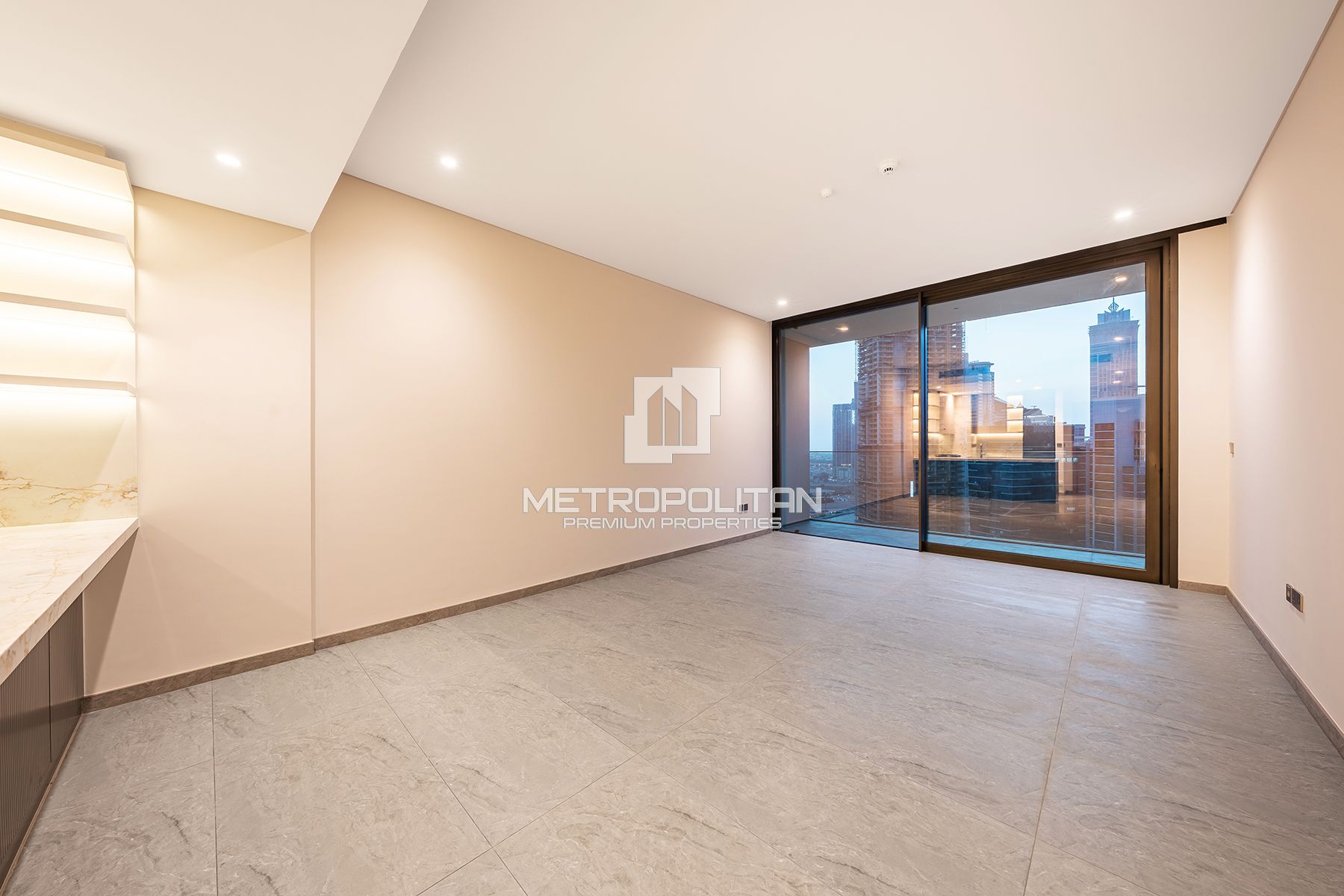 High Floor | Skyline and Canal View | Brand New