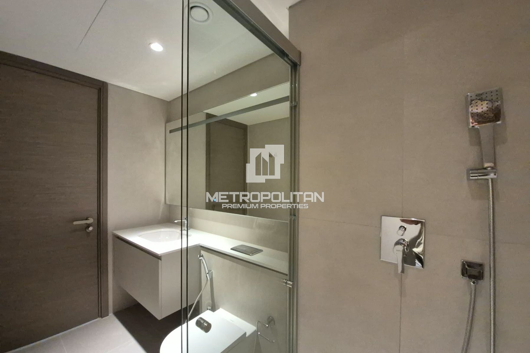 Brand New | Equipped Kitchen | Unfurnished |Vacant