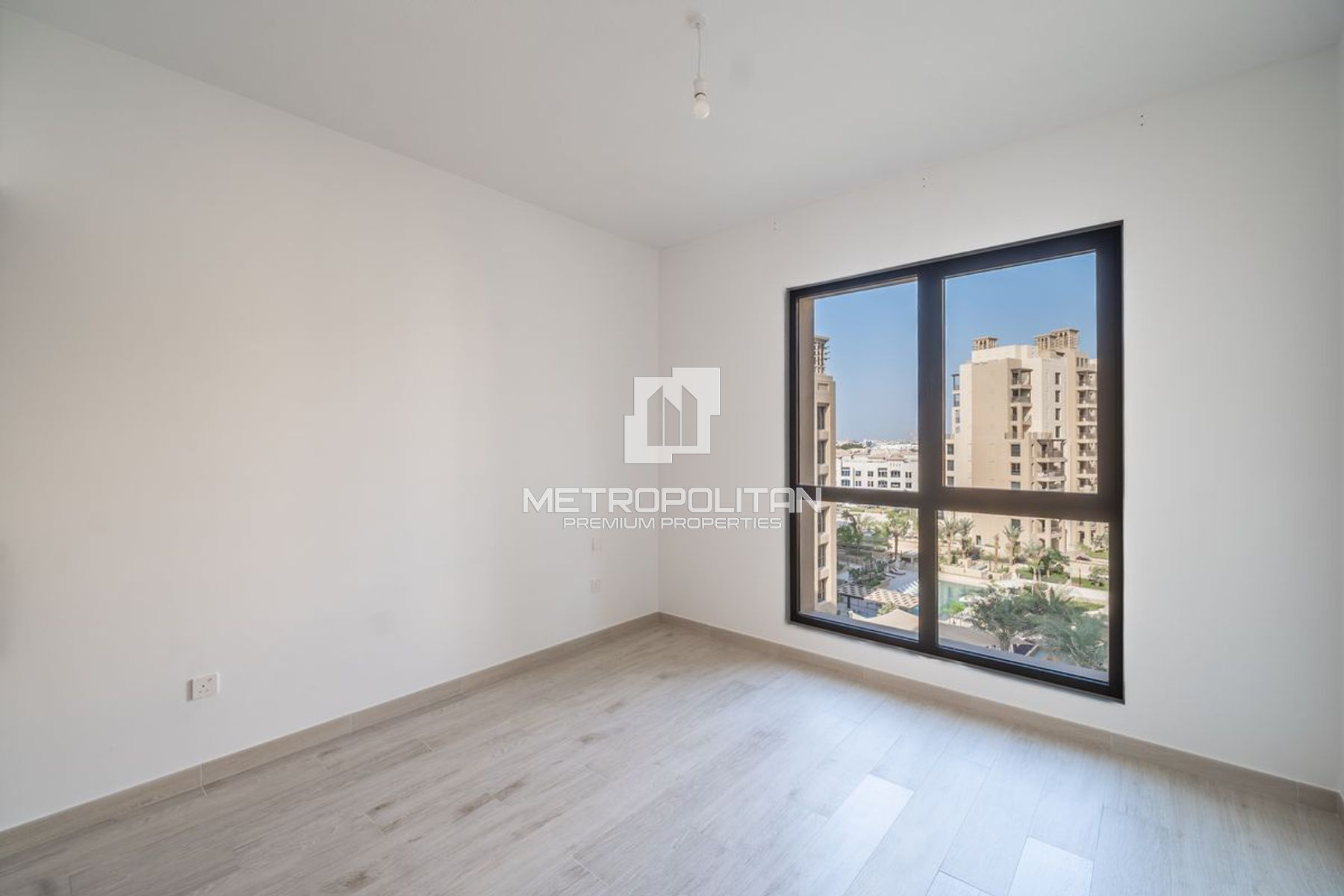 Unfurnished | Spacious Layout |Vacant from Dec, 10