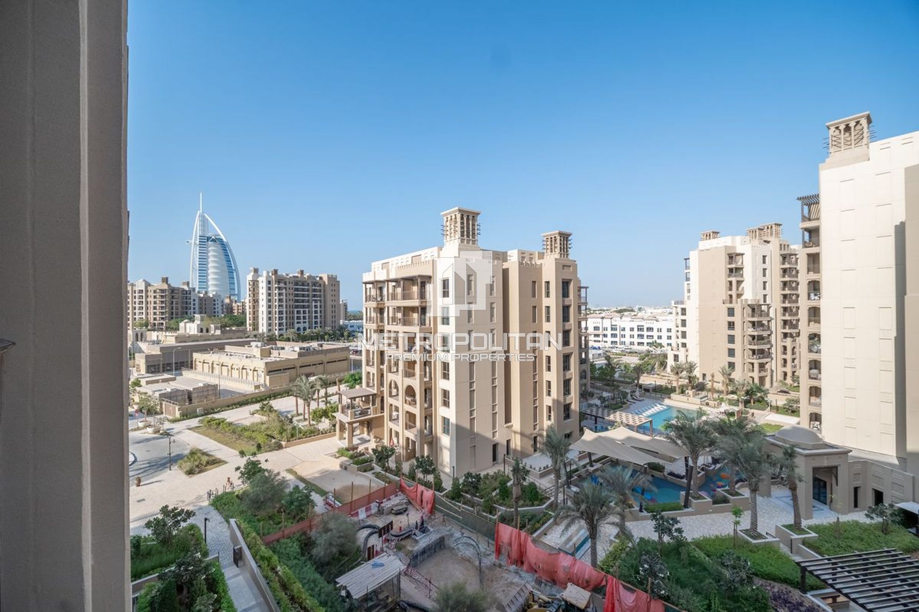 Unfurnished | Spacious Layout |Vacant from Dec, 10