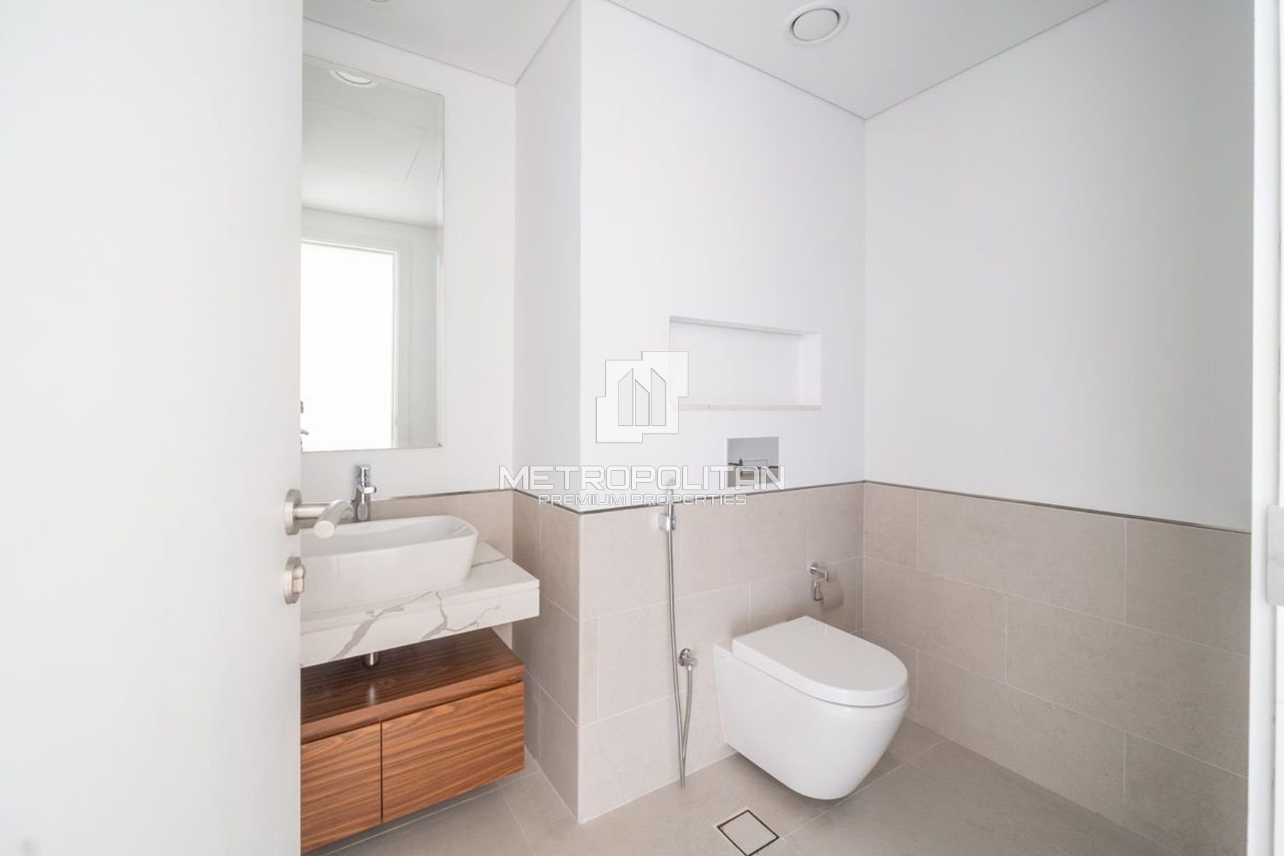 Unfurnished | Spacious Layout |Vacant from Dec, 10