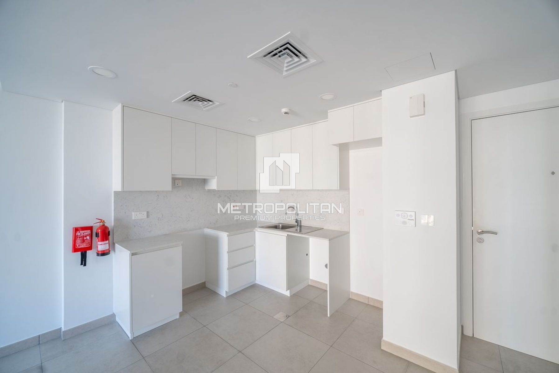 Unfurnished | Spacious Layout |Vacant from Dec, 10