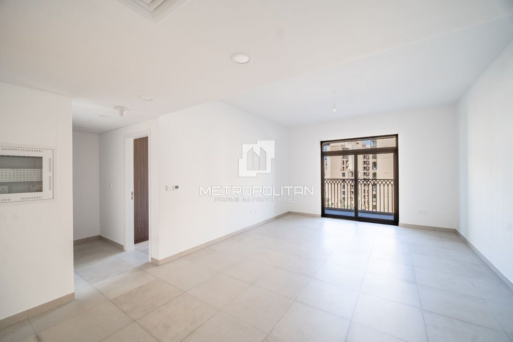 Unfurnished | Spacious Layout |Vacant from Dec, 10