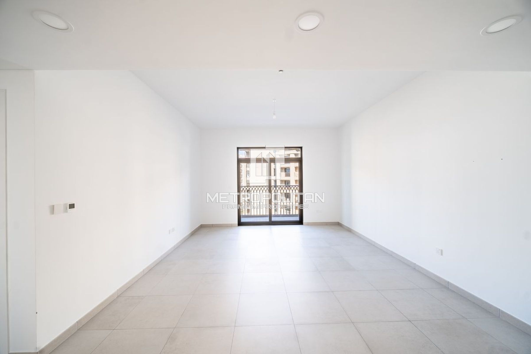 Unfurnished | Spacious Layout |Vacant from Dec, 10