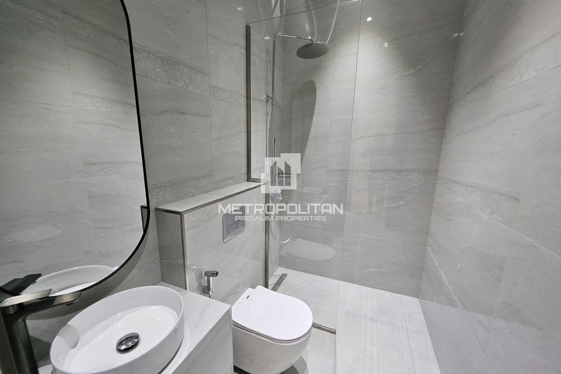 Elegant 6BR Villa with Maid’s Room | Large Plot