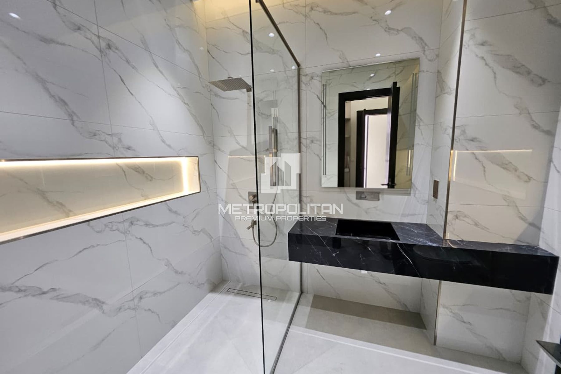 Elegant 6BR Villa with Maid’s Room | Large Plot