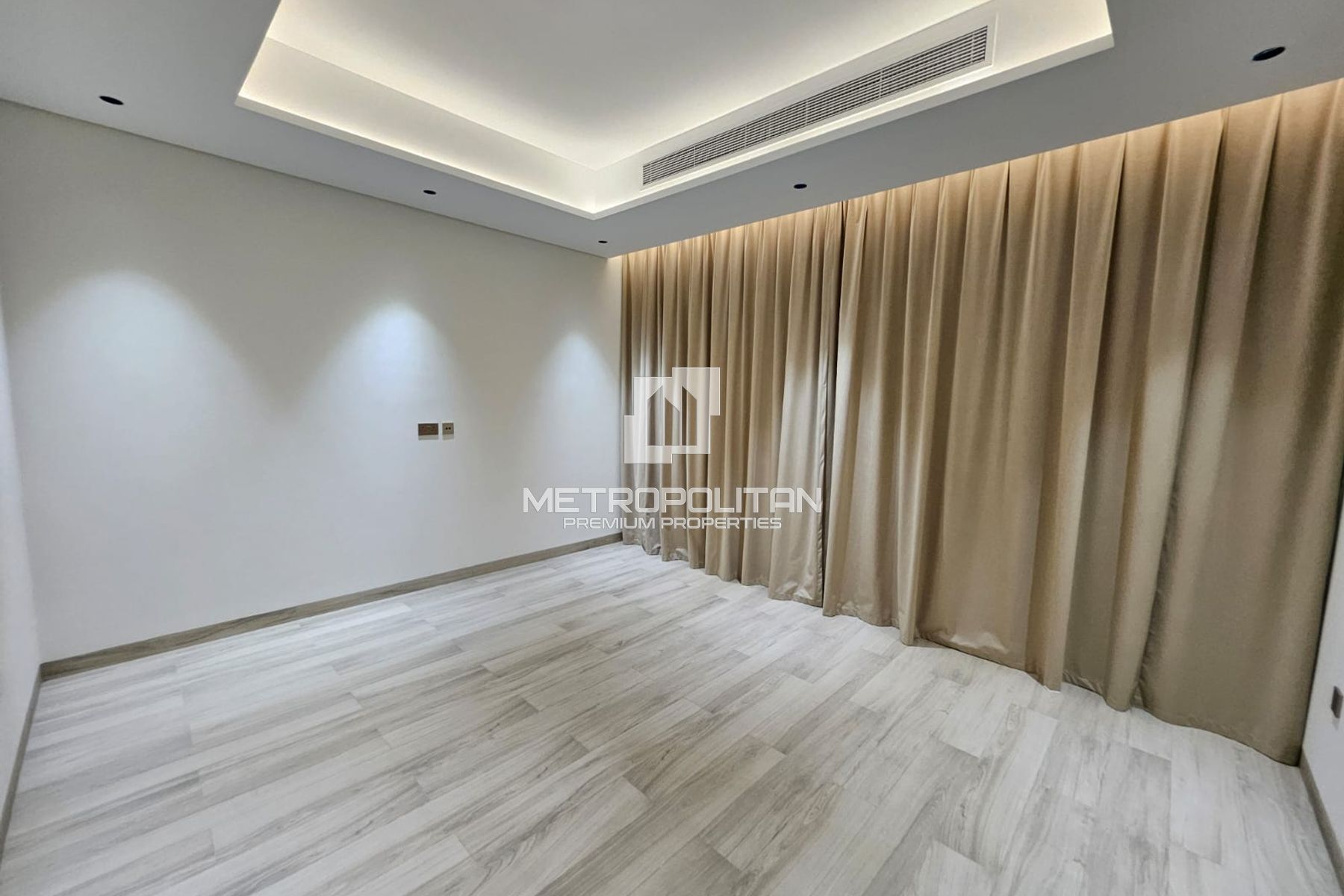 Elegant 6BR Villa with Maid’s Room | Large Plot