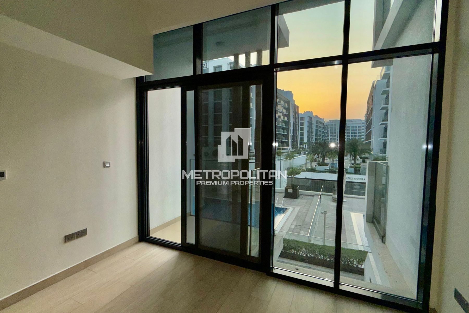 Ready to Move in | Pool View | Semi Furnished