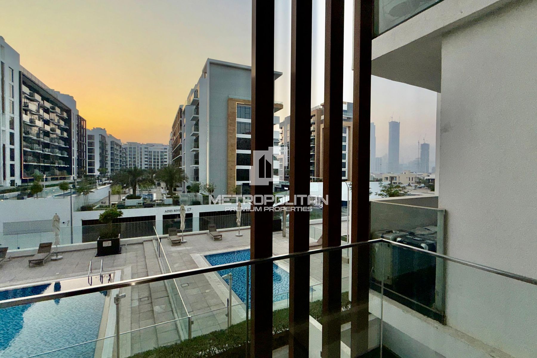 Ready to Move in | Pool View | Semi Furnished