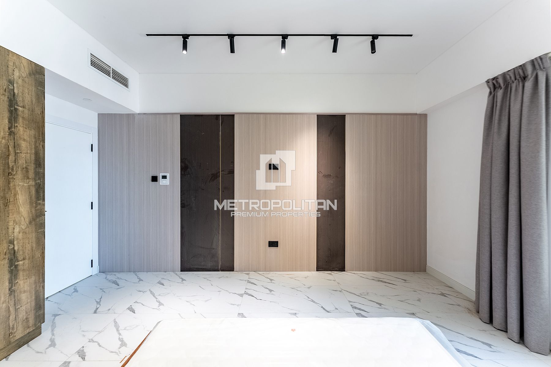 Partial Sea View | Fully Upgraded | Vacant