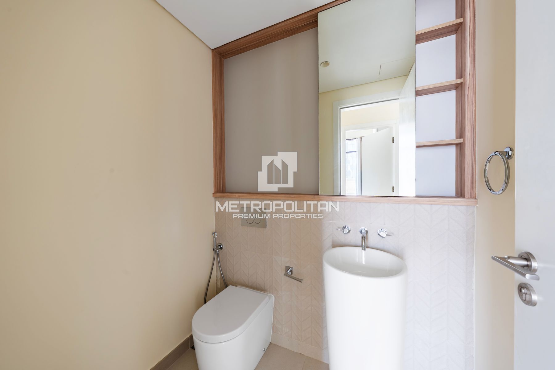 Large Layout | Ras Al Khor View | Vacant